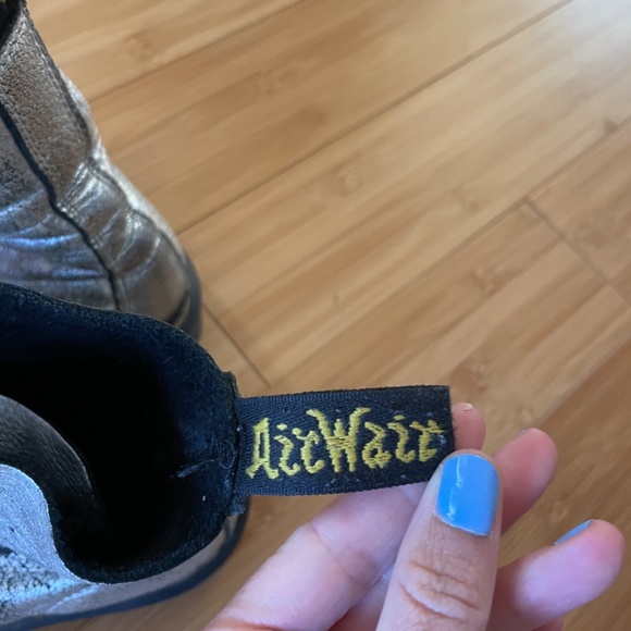 RARE Dr. Martens Doc Marten Metallic Silver 1460 Pascal Combat Boots - Picture 3 of 9